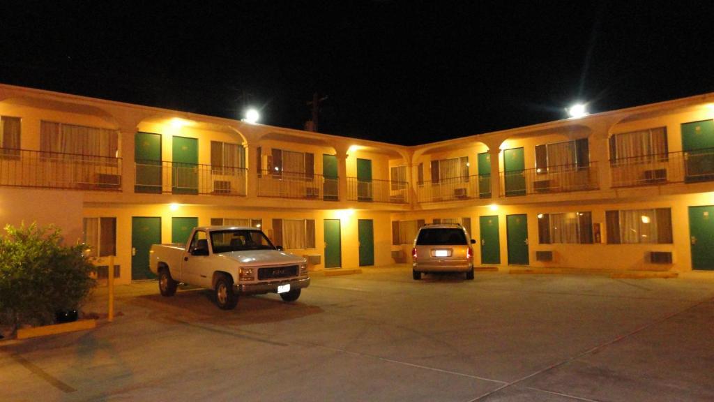 Imperial 400 Motor Inn Needles Exterior photo